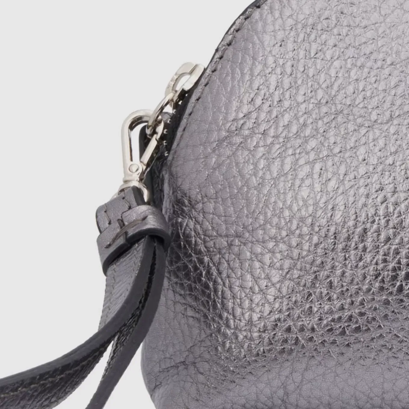 Medium Zip Wristlet